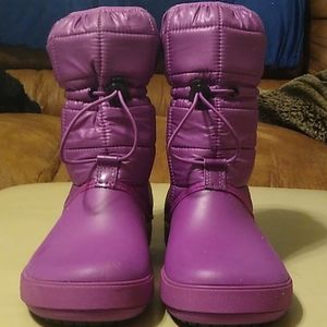 Make offer! Crocs purple rainboots size 6. Make an offer!